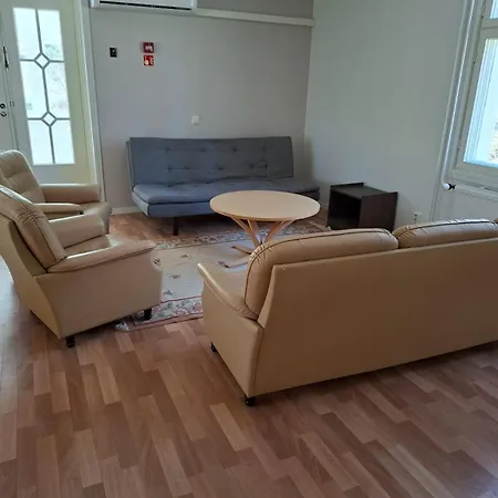 Διαμέρισμα Keltasirkku Eskola