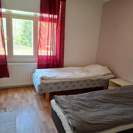 Keltasirkku * Eskola
