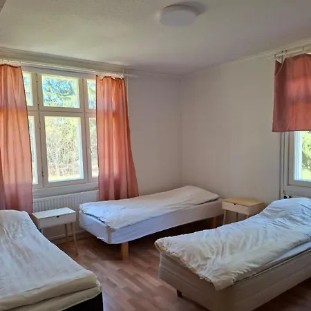 Apartment Keltasirkku